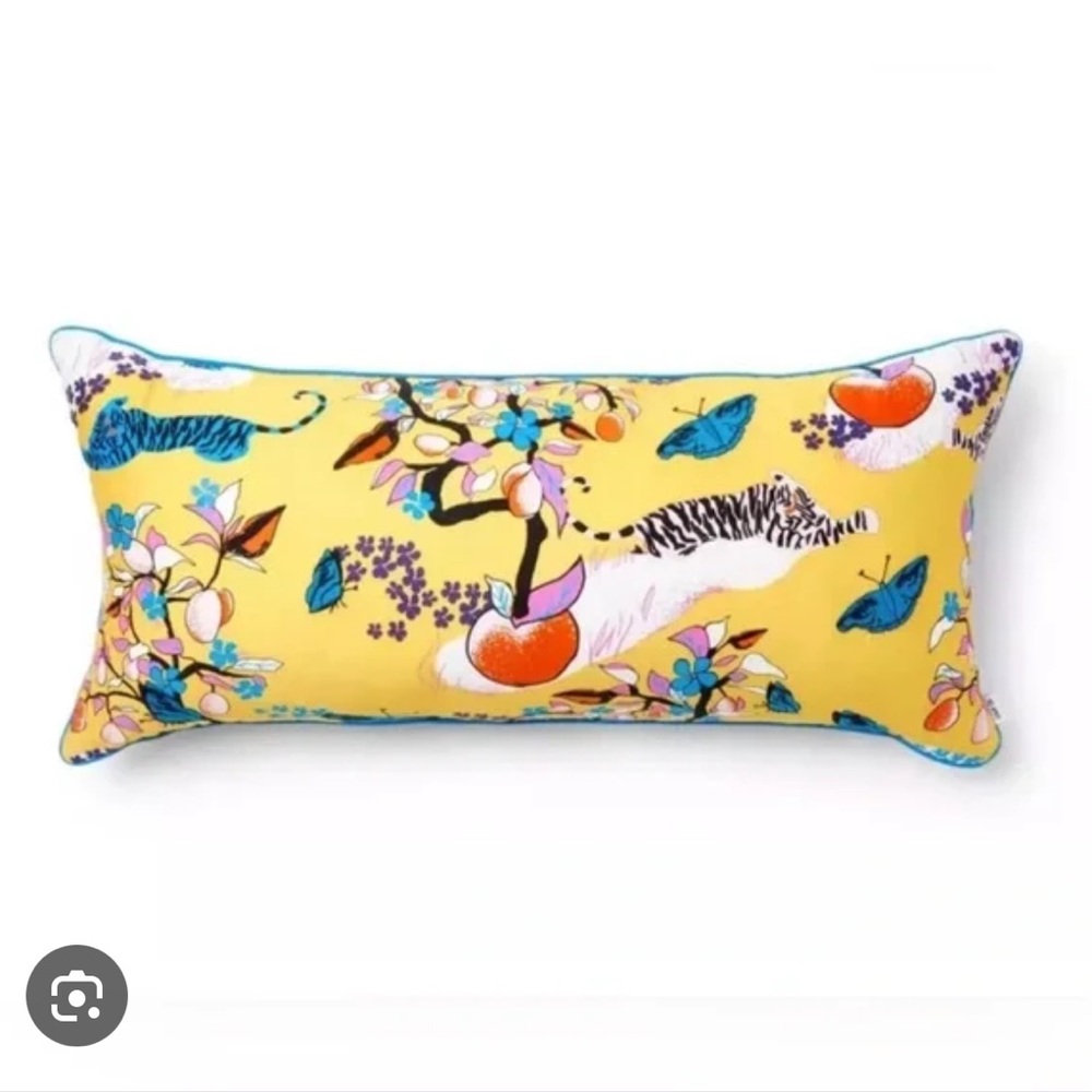 New Diane Von Furstenberg x Target Charlottes Garden Lumbar Throw Pillow RARE